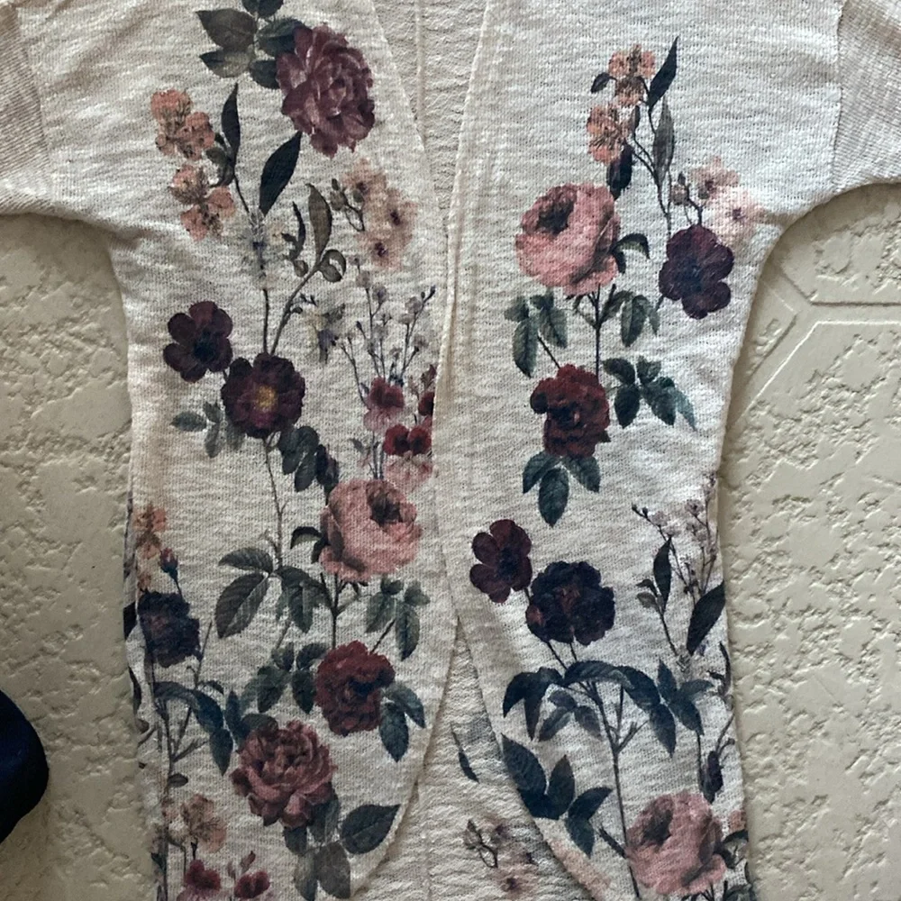 Ginger G Boutique Hand painted Floral Knit Cardigan size XS - Picture 1 of 7